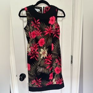 Floral Shift Dress Black with Red Accents Kim Rogers Sz 4p